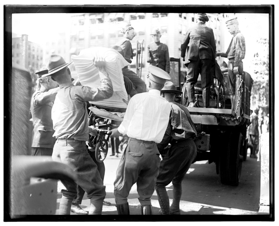 Pershing parade, Sept. 17, 1919 LCCN2016844487