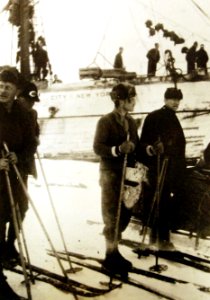 Personnel on skies, Commander Richard E. Byrd’s First Antarctic Expedition, 1928-1930 (25381895620)