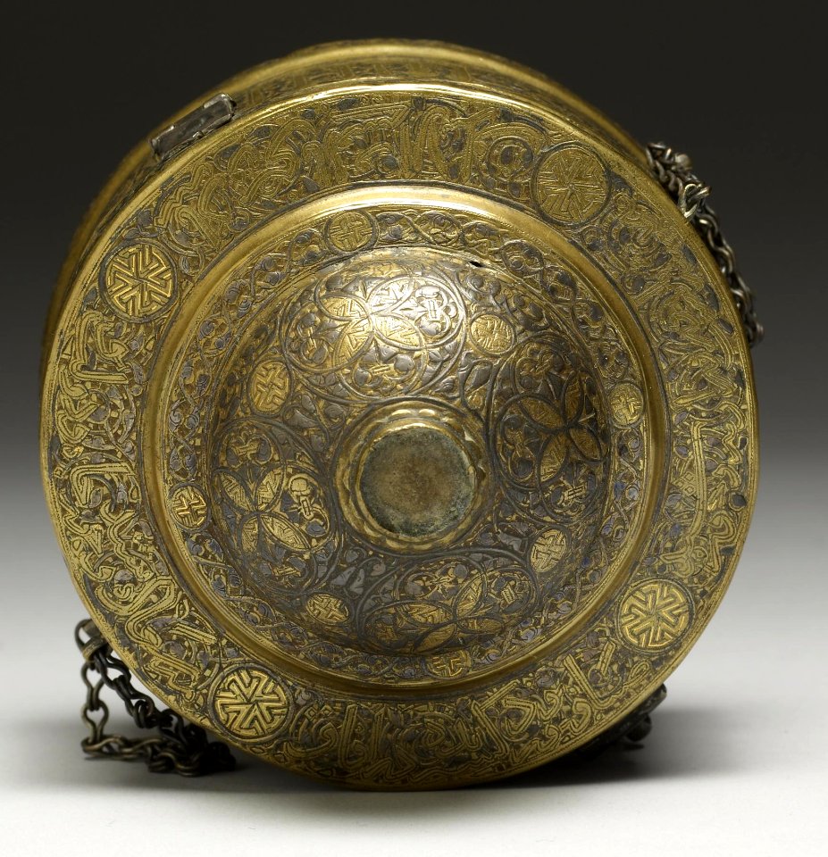 Persian - Round Box - Walters 54516 - Top