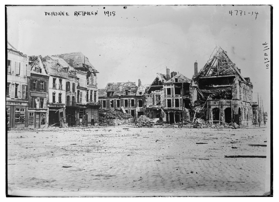 Peronne retaken, 1918 LCCN2014708104
