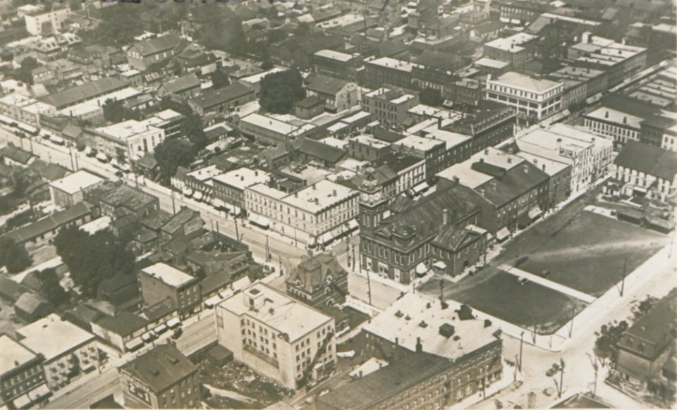 Peterboro Ontario from an Aeroplane (HS85-10-36009)