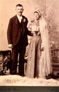 Peter & Kate Truhlsen 1898 photo