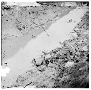 Petersburg, Virginia. Dead Confederate soldier in the trenches of Fort Mahone LOC cwpb.02546