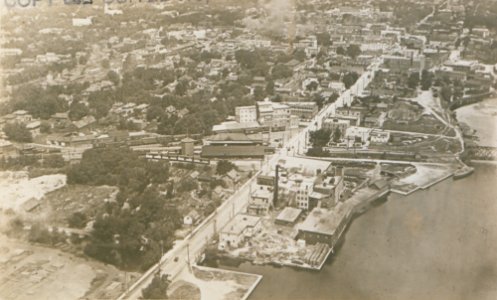 Peterboro Ontario from an Aeroplane (HS85-10-36008)