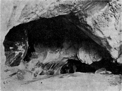 Peskő Cave inside