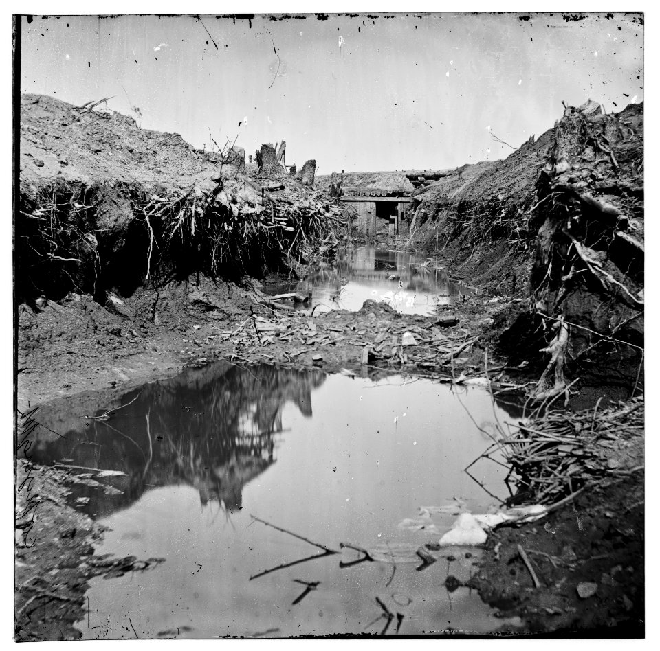 Petersburg, Va. Water-filled ditch on west side of Fort Sedgwick LOC cwpb.02574