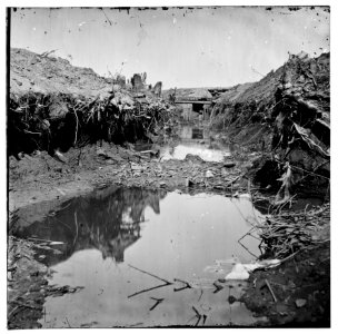 Petersburg, Va. Water-filled ditch on west side of Fort Sedgwick LOC cwpb.02574