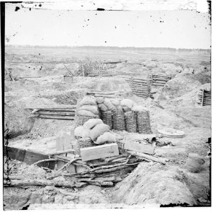 Petersburg, Virginia. Confederate breastworks in front of Petersburg LOC cwpb.02626