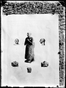 Petite statue d'homme. - Fonds Berthelé - 49Fi1544