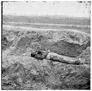 Petersburg, Virginia. Dead Confederate soldier LOC cwpb.02540