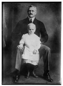Pershing with son LCCN2014710392