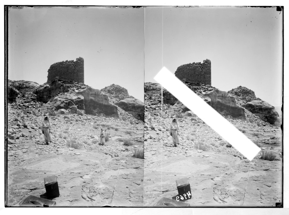 Petra (Wadi Musa). El-Farasah & obelisk ridge area. Ruined fort, high place of sacrifice. On obelisk ridge LOC matpc.03122