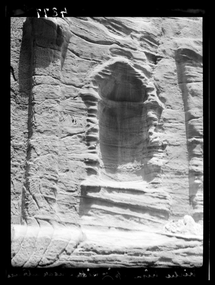 Petra. (Wadi Musa). Idol niche at Bab es-Siq LOC matpc.16266