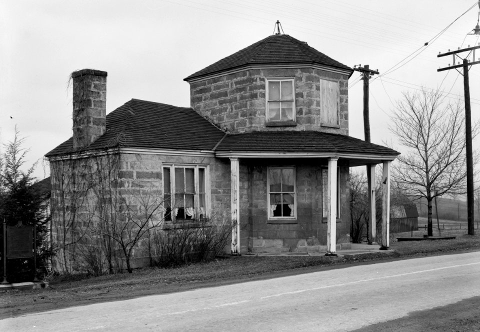 Petersburg Tollhouse