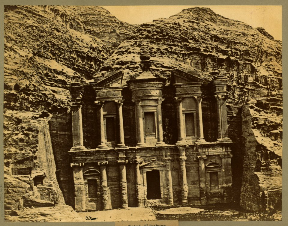 Petra d'Juokune LCCN2004670437