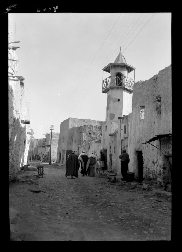Petra. (Wadi Musa). Ma'an el-Hadj. Street and minaret LOC matpc.16258