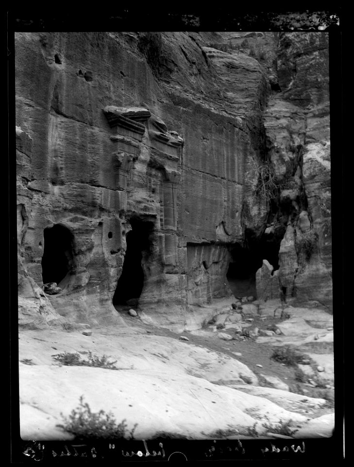 Petra. Wadi-Ed-Dêr. Pedimented doorway, Wady ed-Dêr. Example of an elaborate pediment resting on pilaster with Nabtean capitals LOC matpc.16285