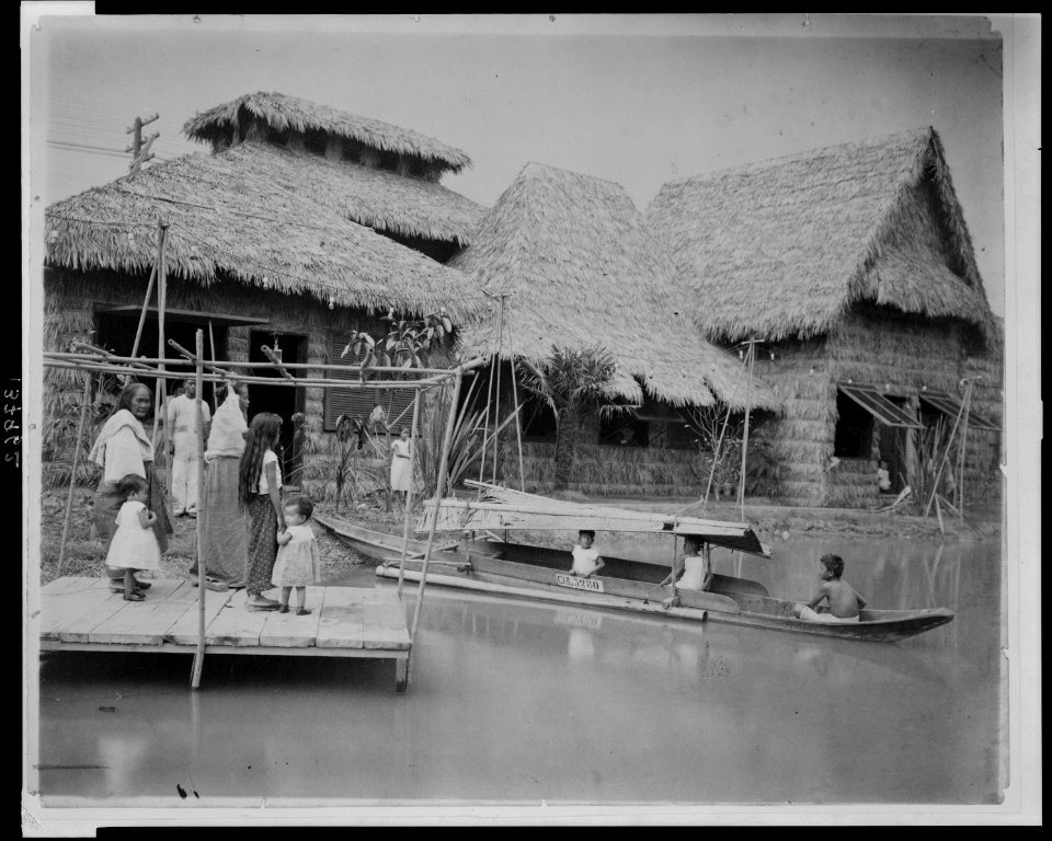 Philipine (i.e., Philippine) village LCCN2008678788