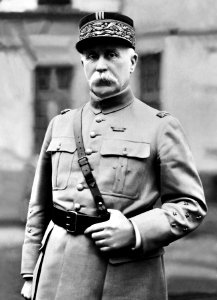 Philippe Pétain - photo Henri Manuel (cropped)