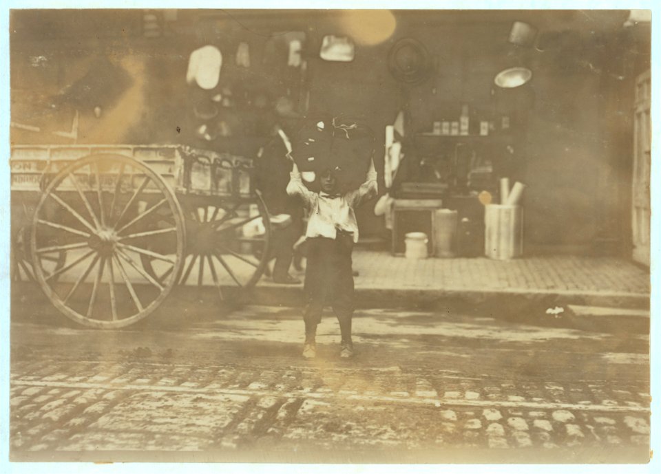 Philip Descon, 34 Charter Street. About 10 years old. Didn't know age (nor name very well). LOC nclc.04790