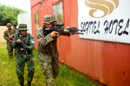 Philippine Marines Urban Ops Training at RIMPAC 2018 - 005 photo