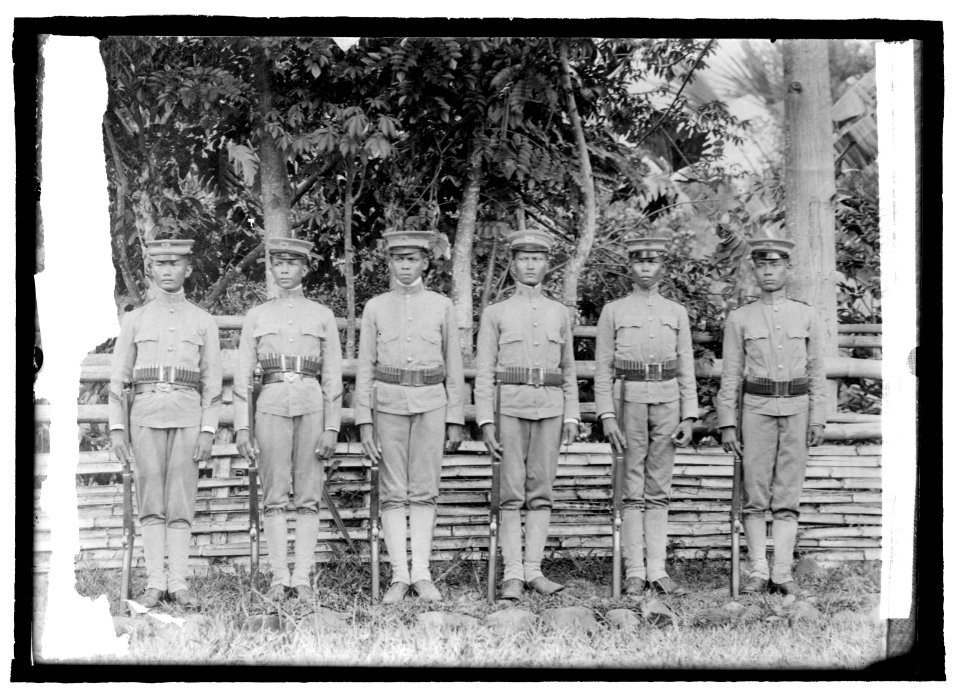 Phillippine Constabulary LCCN2016821620
