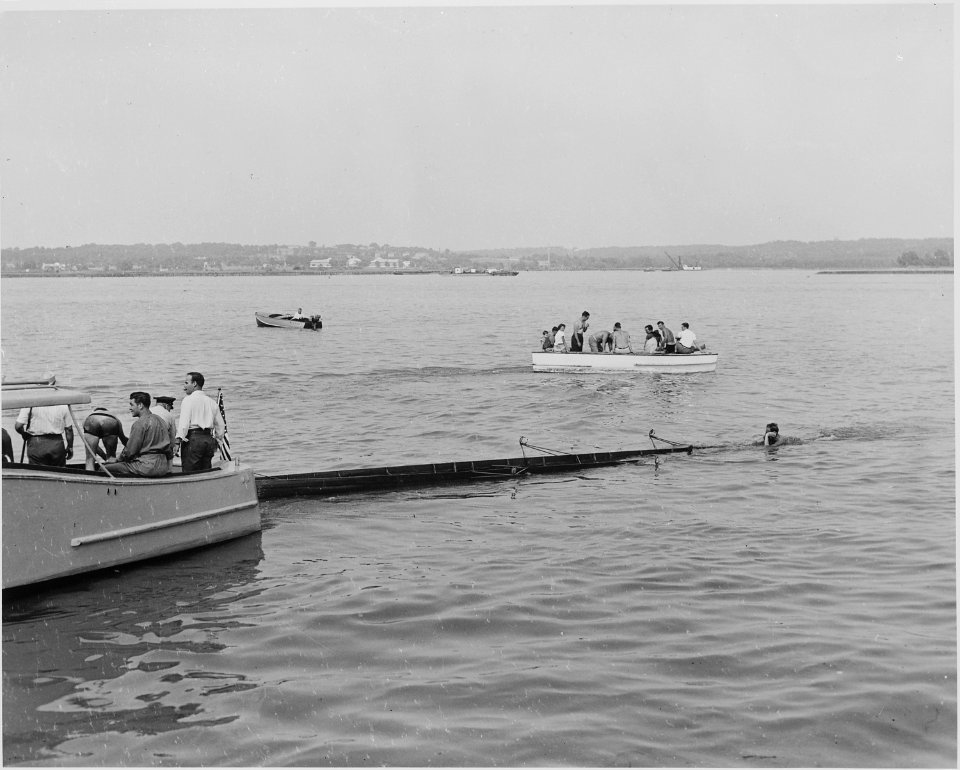 Photo taken during a cruise that President Truman took on the presidential yacht Williamsburg, evidently in the... - NARA - 199706
