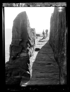 Petra. Umm el-Biyarah. (Earliest Nabatean stronghold). The Couloir ascent. Probable place where Nabateans defended ascent to their stronghold LOC matpc.16294