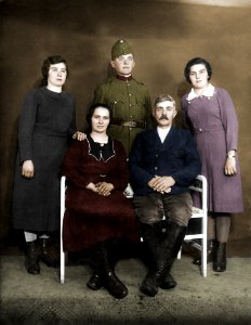 Photo Family Hungary - Somogyi Hajdúszoboszló 1940 (Petrányi) (colored)