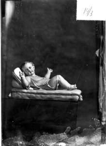 Photograph of a sculpture of the Infant Christ Cuypershuis 0688b (03)