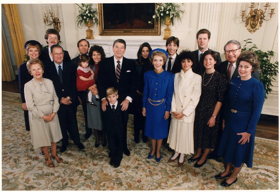 Photograph of 1985 Inaugural Family Photo, (from left to right) Bess Davis, Maureen Reagan, Dennis Revell, Michael... - NARA - 198560