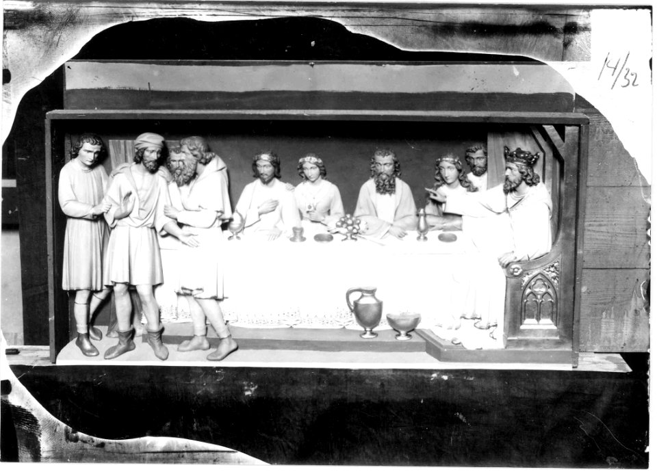 Photograph of a relief with the Parable of the Wedding Feast Cuypershuis 0688b (31)