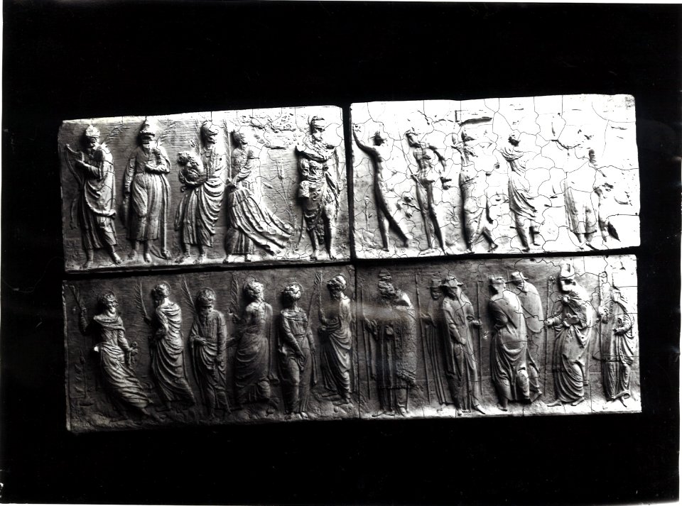 Photograph of four panels from Dordrecht Cuypershuis 0687a (030)