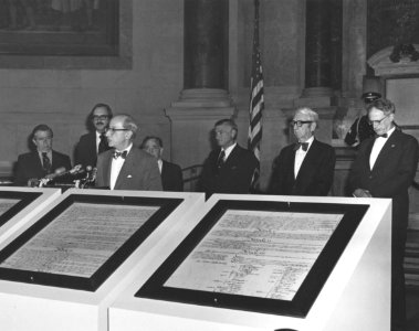 Photograph of Citizenship Day Ceremony at the National Archives (35502696241)