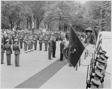 Photograph of President Miguel Aleman of Mexico at the Tomb of the Unknown Soldier in Arlington National Cemetery. - NARA - 199543