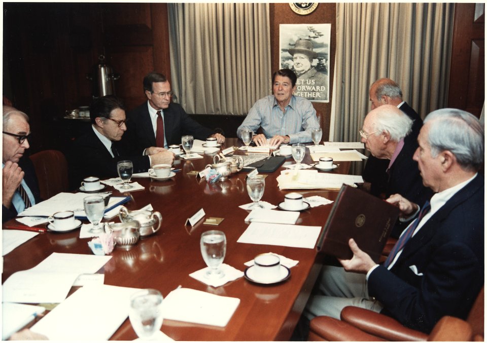 Photograph of President Reagan holding a National Security Council Meeting on the TWA hijacking, Situation Room - NARA - 198563