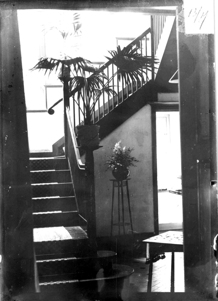 Photograph of a stairwell Cuypershuis 0688a (007)
