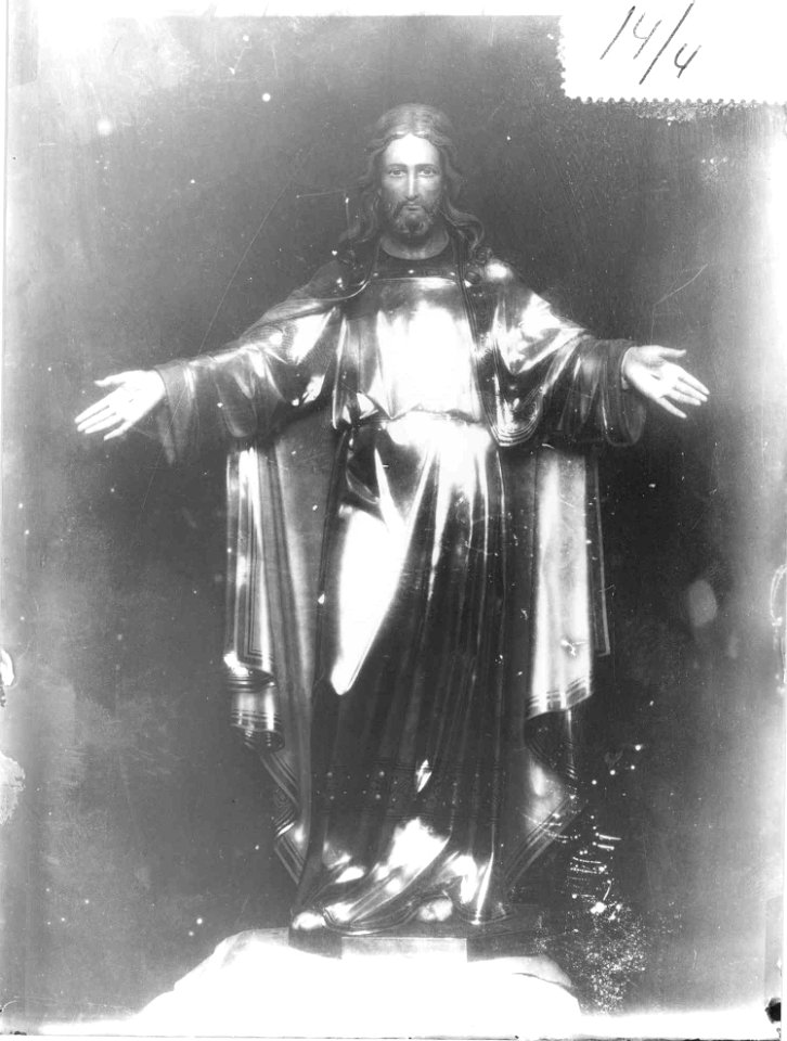Photograph of a statue of Christ the Redeemer Cuypershuis 0688b (04)