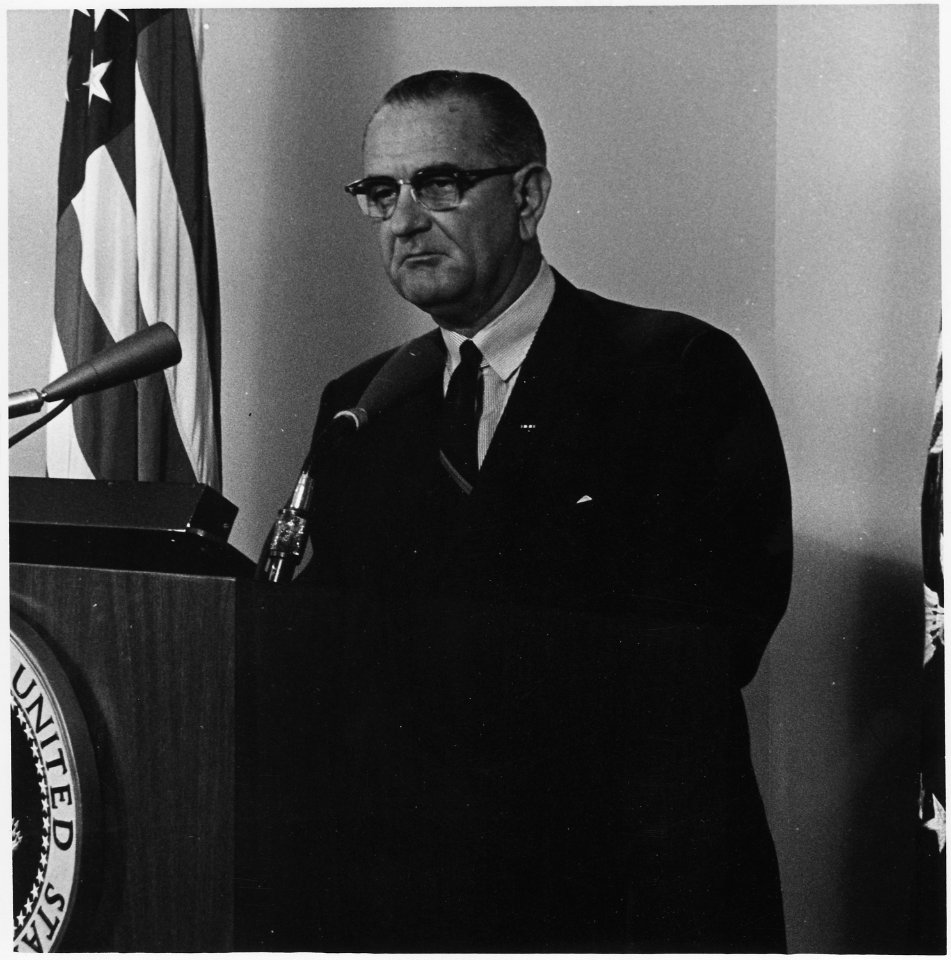 Photograph of President Lyndon B. Johnson's Midnight Address on Second Gulf of Tonkin Incident - NARA - 192482