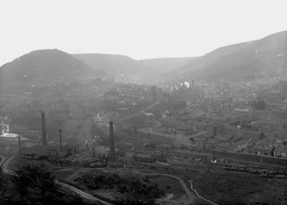 Photograph of Abertillery (4641546)