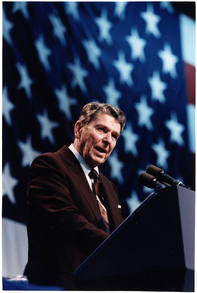 Photograph of President Reagan speaking at a Rally for Representative Broyhill in Greensboro, North Carolina - NARA - 198574