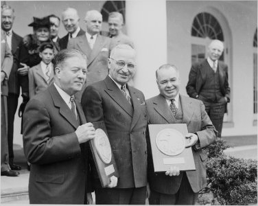 Photograph of Collier's Congressional Award presentation ceremony at the White House, (from left to right) Senator... - NARA - 199587