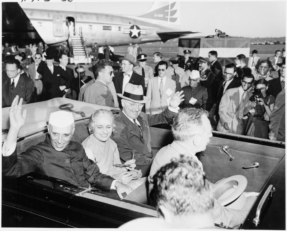 Photograph of President Truman and Indian Prime Minister Jawaharlal Nehru, with Nehru's sister, Madame Pandit, waving... - NARA - 200154
