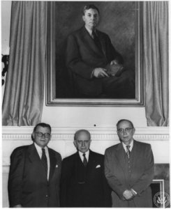 Photograph of Dr. Wayne C. Grover, Dr. Waldo Gifford Leland, and Dr. Solon J. Buck at the Unveiling of the Portrait of Dr. Robert D. W. Connor, First Archivist of the United States (35161038272)