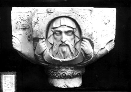 Photograph of a capital Cuypershuis 0688c (17)