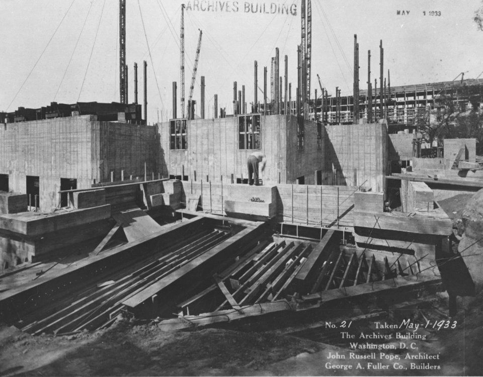 Photograph of the Construction of the Walls and Windows of the National Archives Building, Washington, D.C. (36777326055)