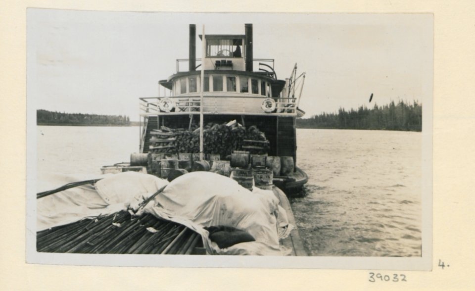 Photograph of the Imperial Oil Company's expedition to the Mackenzie River District No 4 (HS85-10-39032) original