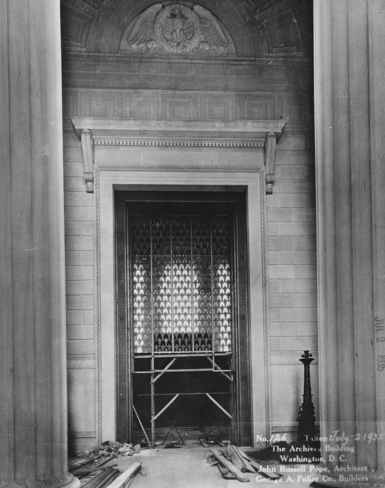 Photograph of the Installation of the Window Screen in the Constitution Avenue Entrance of the National Archives Building (36740323095)