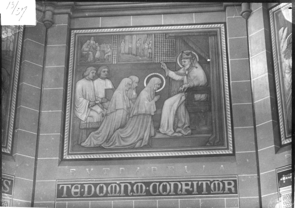 Photograph of a mural with a bishop saint blessing a group of nuns Cuypershuis 0688a (037)