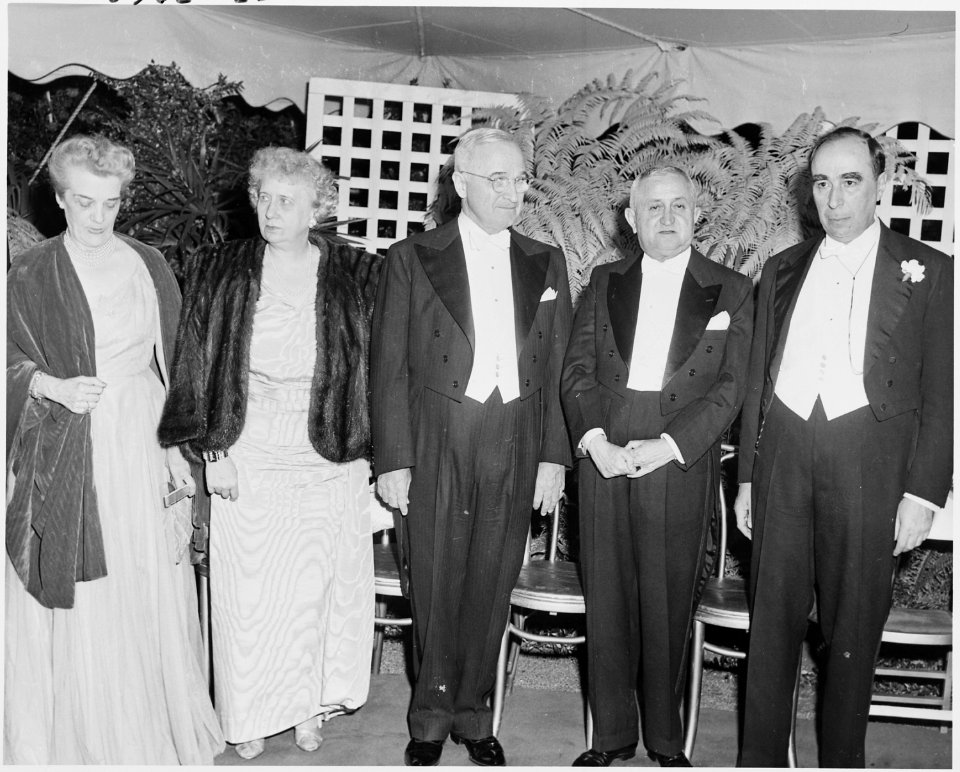 Photograph of the President and Mrs. Truman with President Eurico Dutra of Brazil and other dignitaries, during... - NARA - 200119